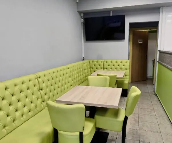 Comercial – De Vânzare – Râmnicu Vâlcea – 5 – camere – ❤️ Spațiu Comercial Premium de Vânzare – Zona Nord ✨ 📍 Strada Rapsodiei, Bloc H7 – Parter