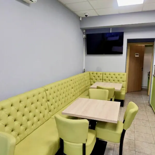 Comercial – De Vânzare – Râmnicu Vâlcea – 5 – camere – ❤️ Spațiu Comercial Premium de Vânzare – Zona Nord ✨ 📍 Strada Rapsodiei, Bloc H7 – Parter