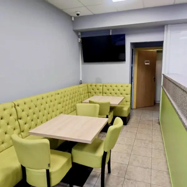 Comercial – De Vânzare – Râmnicu Vâlcea – 5 – camere – ❤️ Spațiu Comercial Premium de Vânzare – Zona Nord ✨ 📍 Strada Rapsodiei, Bloc H7 – Parter