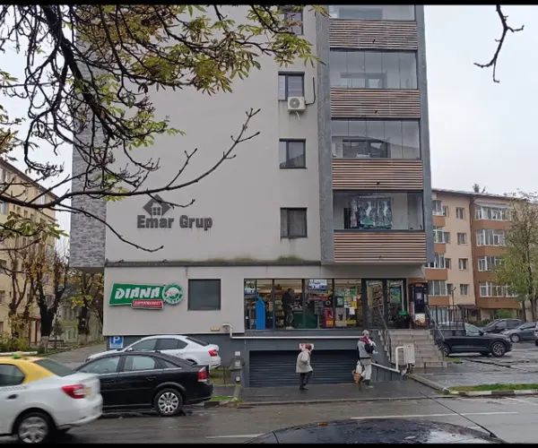 Apartament – De Vânzare – Râmnicu Vâlcea – 3 – camere – Apartament De Vânzare în Râmnicu Vâlcea, Strada Republicii! Preț 93.000 Euro