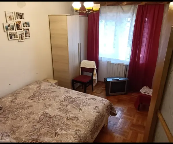Apartament – De Vânzare – Râmnicu Vâlcea – 3 – camere – Apartament De Vânzare în Râmnicu Vâlcea, Strada Republicii! Preț 93.000 Euro