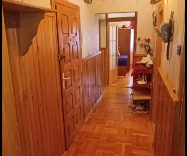 Apartament – De Vânzare – Râmnicu Vâlcea – 3 – camere – Apartament De Vânzare în Râmnicu Vâlcea, Strada Republicii! Preț 93.000 Euro