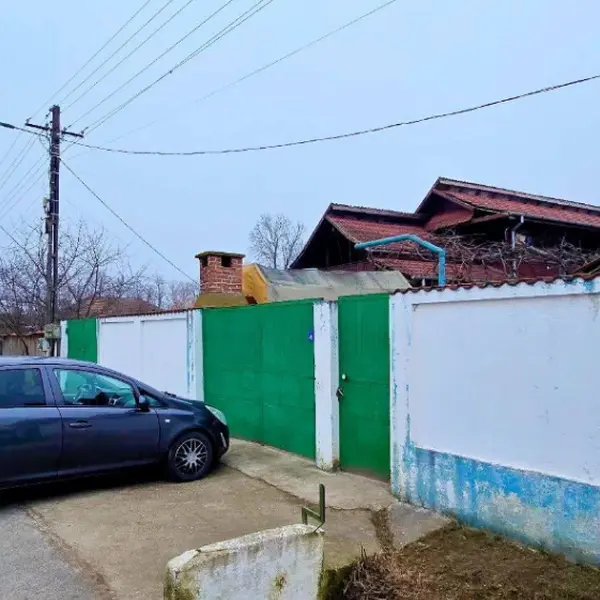 Casă – De Vânzare – Olanu – 8 – camere – Casă de Vânzare în Comuna Olanu, Loc. Stoicănești- Județul Vâlcea. Preț 69.500 Euro