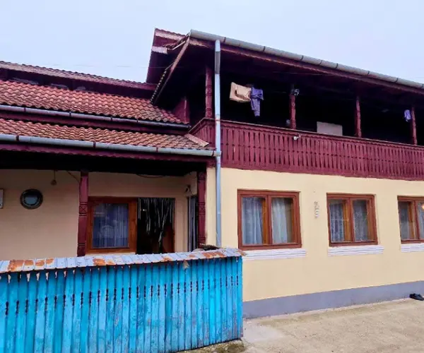 Casă – De Vânzare – Olanu – 8 – camere – Casă de Vânzare în Comuna Olanu, Loc. Stoicănești- Județul Vâlcea. Preț 69.500 Euro