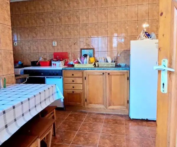Casă – De Vânzare – Olanu – 8 – camere – Casă de Vânzare în Comuna Olanu, Loc. Stoicănești- Județul Vâlcea. Preț 69.500 Euro