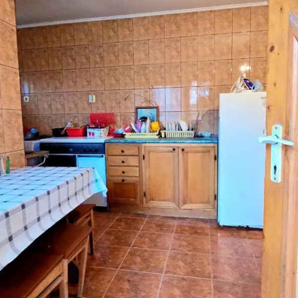 Casă – De Vânzare – Olanu – 8 – camere – Casă de Vânzare în Comuna Olanu, Loc. Stoicănești- Județul Vâlcea. Preț 69.500 Euro