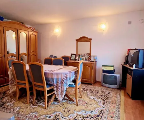 Casă – De Vânzare – Olanu – 8 – camere – Casă de Vânzare în Comuna Olanu, Loc. Stoicănești- Județul Vâlcea. Preț 69.500 Euro
