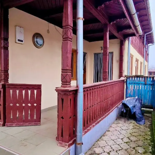 Casă – De Vânzare – Olanu – 8 – camere – Casă de Vânzare în Comuna Olanu, Loc. Stoicănești- Județul Vâlcea. Preț 69.500 Euro