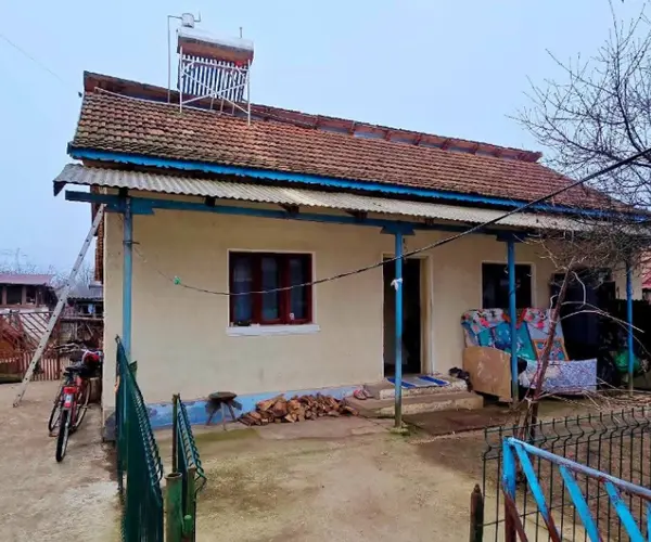 Casă – De Vânzare – Olanu – 8 – camere – Casă de Vânzare în Comuna Olanu, Loc. Stoicănești- Județul Vâlcea. Preț 69.500 Euro
