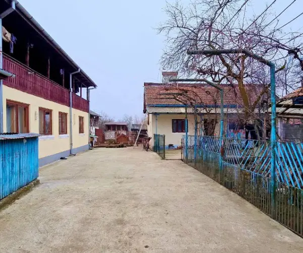 Casă – De Vânzare – Olanu – 8 – camere – Casă de Vânzare în Comuna Olanu, Loc. Stoicănești- Județul Vâlcea. Preț 69.500 Euro