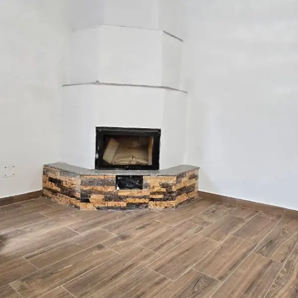 Casă – De Vânzare – Ionești – 3 – camere – Casă de Vânzare la Ionești, Preț 115.000 Euro! 0772 203 164- Alina Cozma