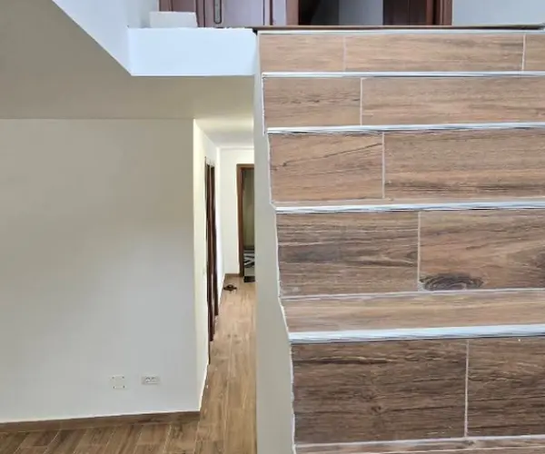 Casă – De Vânzare – Ionești – 3 – camere – Casă de Vânzare la Ionești, Preț 115.000 Euro! 0772 203 164- Alina Cozma