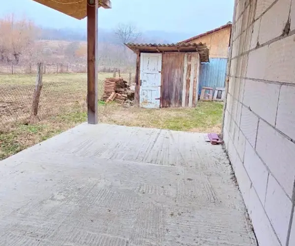 Casă – De Vânzare – Ionești – 3 – camere – Casă de Vânzare la Ionești, Preț 115.000 Euro! 0772 203 164- Alina Cozma