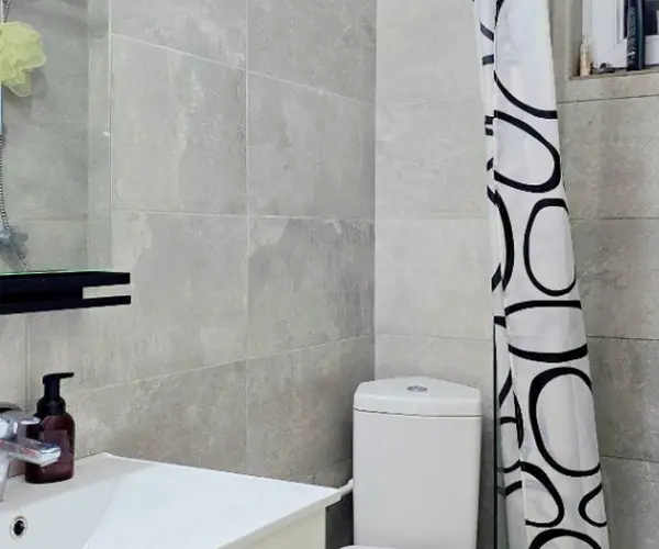 Apartament – De Vânzare – Râmnicu Vâlcea – 3 – camere – Apartament cu 3 Camere, Calea Lui Traian – Episcopie. 0772 203 164- Alina Cozma