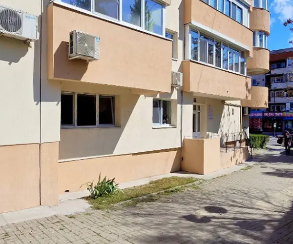 Apartament – De Vânzare – Râmnicu Vâlcea – 3 – camere – Apartament cu 3 Camere, Calea Lui Traian – Episcopie. 0772 203 164- Alina Cozma