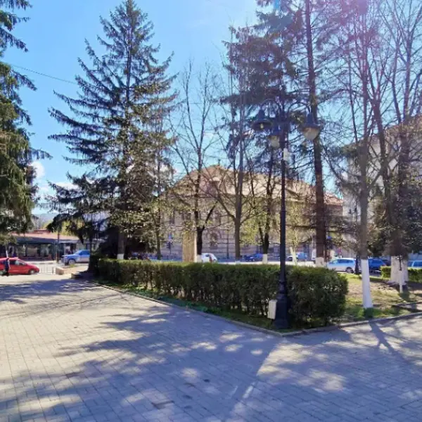 Apartament – De Vânzare – Râmnicu Vâlcea – 3 – camere – Apartament cu 3 Camere, Calea Lui Traian – Episcopie. 0772 203 164- Alina Cozma