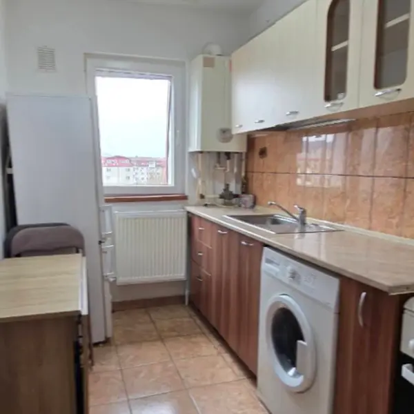 Garsoniera – De Vânzare – Râmnicu Vâlcea – 1 – camere – Garsonieră de Vânzare în Zona Ostroveni- Vâlcea. 0772 203 164 – Alina Cozma