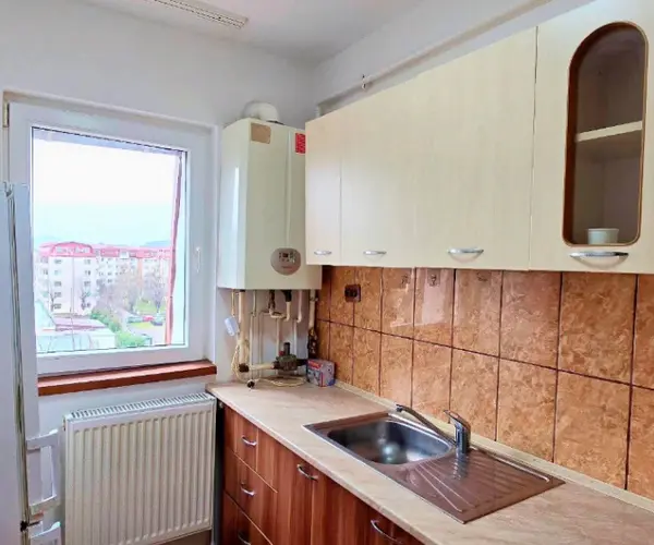 Garsoniera – De Vânzare – Râmnicu Vâlcea – 1 – camere – Garsonieră de Vânzare în Zona Ostroveni- Vâlcea. 0772 203 164 – Alina Cozma