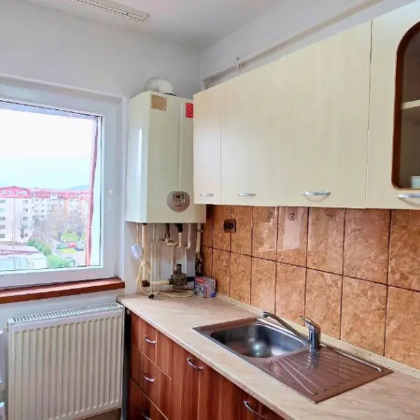 Garsoniera – De Vânzare – Râmnicu Vâlcea – 1 – camere – Garsonieră de Vânzare în Zona Ostroveni- Vâlcea. 0772 203 164 – Alina Cozma