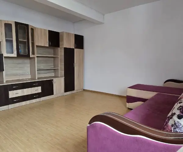 Garsoniera – De Vânzare – Râmnicu Vâlcea – 1 – camere – Garsonieră de Vânzare în Zona Ostroveni- Vâlcea. 0772 203 164 – Alina Cozma
