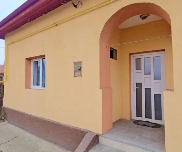 Casă – De Vânzare – Râmnicu Vâlcea – 4 – camere – Oportunitate Imobiliară De Excepție – Casă Cu Teren Generos În Proximitatea Orașului Râmnicu Vâlcea!