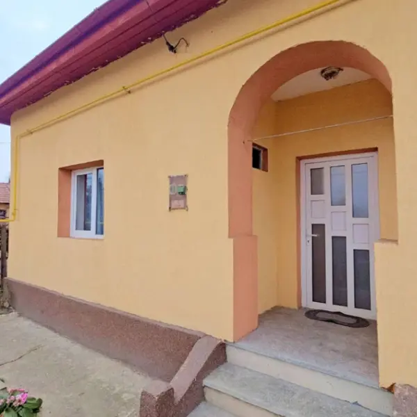 Casă – De Vânzare – Râmnicu Vâlcea – 4 – camere – Oportunitate Imobiliară De Excepție – Casă Cu Teren Generos În Proximitatea Orașului Râmnicu Vâlcea!