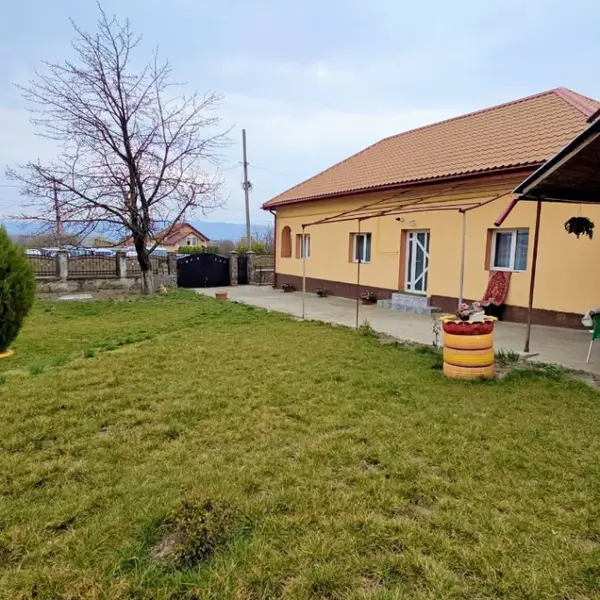 Casă – De Vânzare – Râmnicu Vâlcea – 4 – camere – Oportunitate Imobiliară De Excepție – Casă Cu Teren Generos În Proximitatea Orașului Râmnicu Vâlcea!