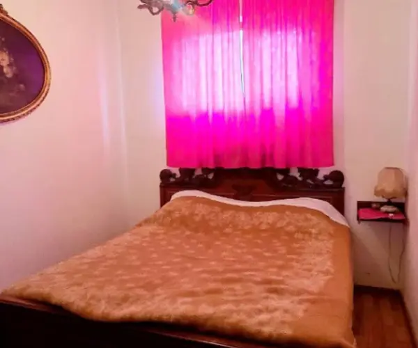 Casă – De Vânzare – Budești – 4 – camere – PROPRIETATE DE VÂNZARE ÎN BUDEȘTI – VÂLCEA, SAT RACOVIȚA | TEREN GENEROS 1.701 MP | PO169.500 Euro