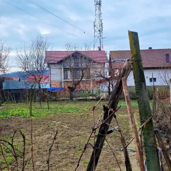 Casă – De Vânzare – Budești – 4 – camere – PROPRIETATE DE VÂNZARE ÎN BUDEȘTI – VÂLCEA, SAT RACOVIȚA | TEREN GENEROS 1.701 MP | PO169.500 Euro