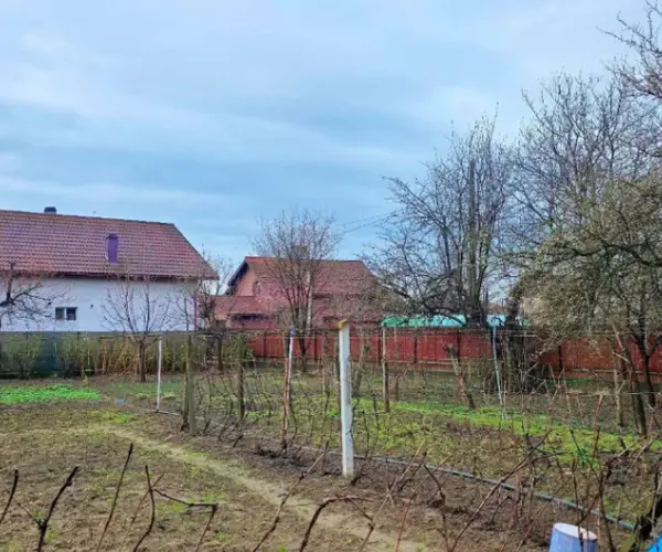 Casă – De Vânzare – Budești – 4 – camere – PROPRIETATE DE VÂNZARE ÎN BUDEȘTI – VÂLCEA, SAT RACOVIȚA | TEREN GENEROS 1.701 MP | PO169.500 Euro