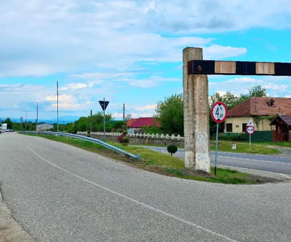 Teren – De Vânzare – Ionești – metri patrati – Oportunitate de Excepție – Teren de Vânzare în Ionești, Vâlcea! 49.500 E 0772 203 164 – Alina Cozma