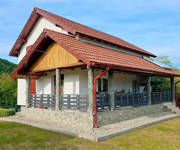 Casă – De Vânzare – Golești – 3 – camere – DE VÂNZARE! Casă + Teren în Comuna Golești, Sat Opătești, Județul Vâlcea!
