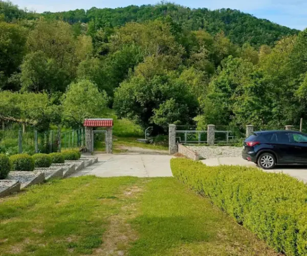 Casă – De Vânzare – Golești – 3 – camere – DE VÂNZARE! Casă + Teren în Comuna Golești, Sat Opătești, Județul Vâlcea!