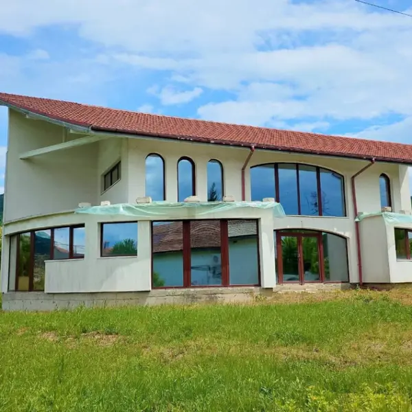 Casă – De Vânzare – Bunești – 3 – camere – ❤️DE VÂNZARE! 219.000 E 0772 203 164 – Alina