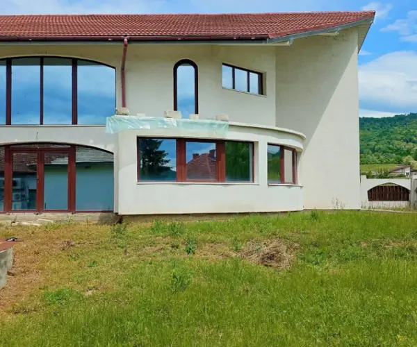 Casă – De Vânzare – Bunești – 3 – camere – ❤️DE VÂNZARE! 219.000 E 0772 203 164 – Alina
