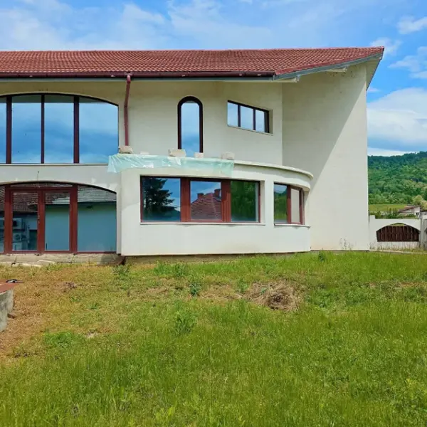 Casă – De Vânzare – Bunești – 3 – camere – ❤️DE VÂNZARE! 219.000 E 0772 203 164 – Alina