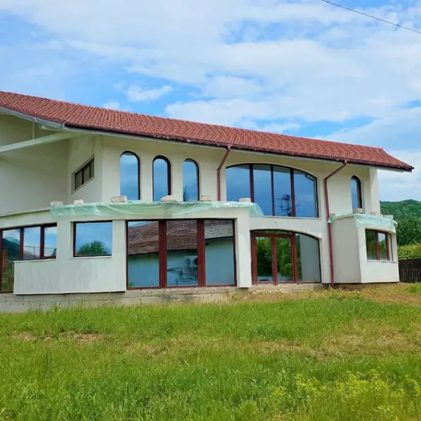Casă – De Vânzare – Bunești – 3 – camere – ❤️DE VÂNZARE! 219.000 E 0772 203 164 – Alina