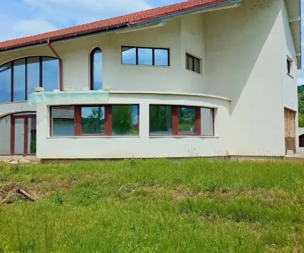 Casă – De Vânzare – Bunești – 3 – camere – ❤️DE VÂNZARE! 219.000 E 0772 203 164 – Alina