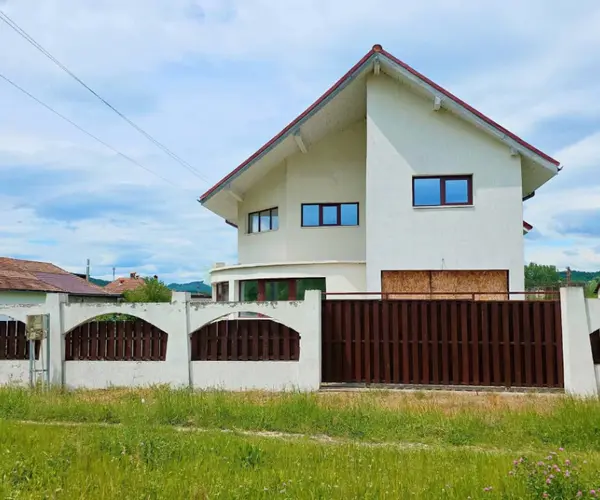 Casă – De Vânzare – Bunești – 3 – camere – ❤️DE VÂNZARE! 219.000 E 0772 203 164 – Alina