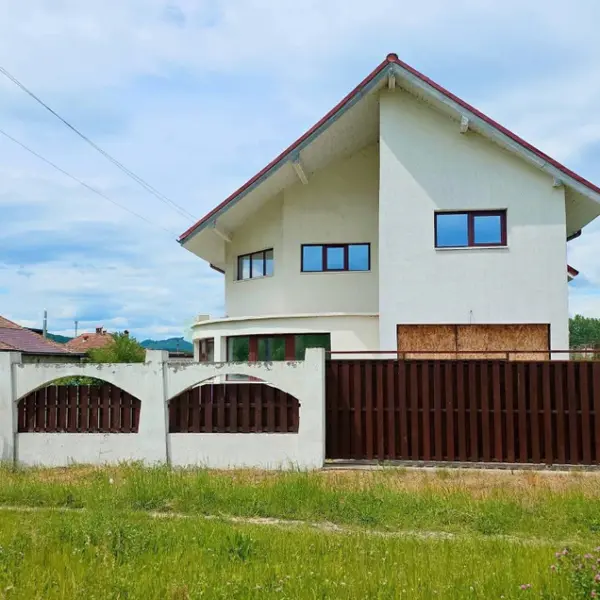Casă – De Vânzare – Bunești – 3 – camere – ❤️DE VÂNZARE! 219.000 E 0772 203 164 – Alina