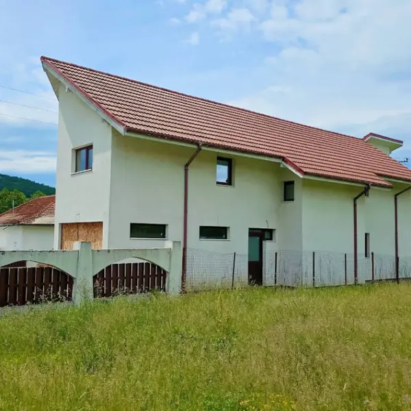 Casă – De Vânzare – Bunești – 3 – camere – ❤️DE VÂNZARE! 219.000 E 0772 203 164 – Alina
