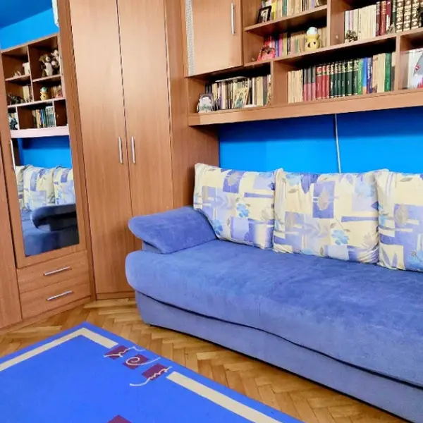 Apartament – De Vânzare – Râmnicu Vâlcea – 3 – camere – Strada Republicii, Zona Nord – Râmnicu Vâlcea 💶 Preț: 109.500 € 0772 203 164 – Alina Cozma