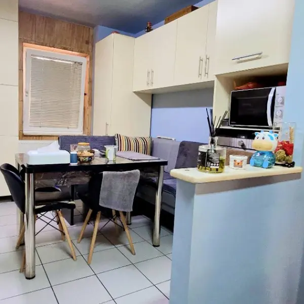 Apartament – De Vânzare – Râmnicu Vâlcea – 3 – camere – Strada Republicii, Zona Nord – Râmnicu Vâlcea 💶 Preț: 109.500 € 0772 203 164 – Alina Cozma