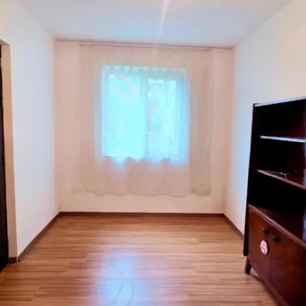 Apartament – De Vânzare – Brezoi – 2 – camere – Apartament de Vânzare în Brezoi -Liniște, Natură și Oportunitate! 39.500 E 0772 203 164 Alina Cozma