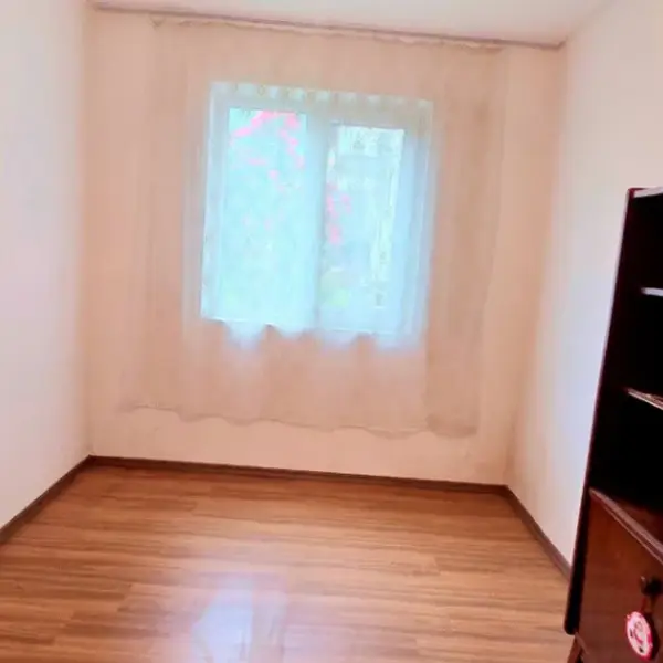 Apartament – De Vânzare – Brezoi – 2 – camere – Apartament de Vânzare în Brezoi -Liniște, Natură și Oportunitate! 39.500 E 0772 203 164 Alina Cozma