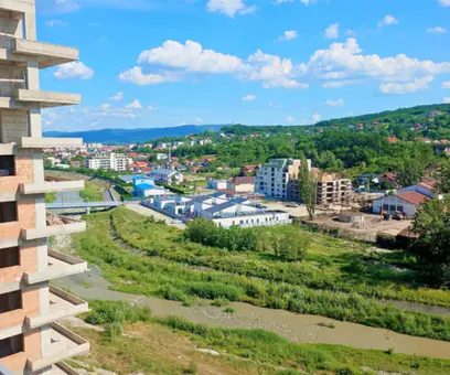 Apartament – De Vânzare – Râmnicu Vâlcea – 3 – camere – Apartament Spectaculos de Vânzare – Panoramă de Vis în Vâlcea! 135.000 E 0772 203 164 – Alina Cozma