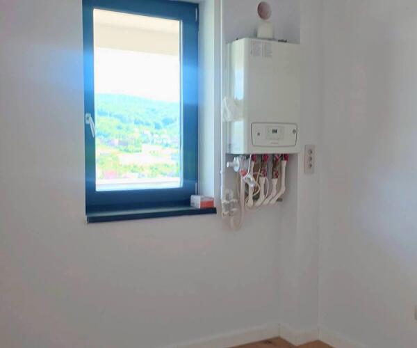 Apartament – De Vânzare – Râmnicu Vâlcea – 3 – camere – Apartament Spectaculos de Vânzare – Panoramă de Vis în Vâlcea! 135.000 E 0772 203 164 – Alina Cozma