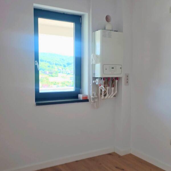 Apartament – De Vânzare – Râmnicu Vâlcea – 3 – camere – Apartament Spectaculos de Vânzare – Panoramă de Vis în Vâlcea! 135.000 E 0772 203 164 – Alina Cozma
