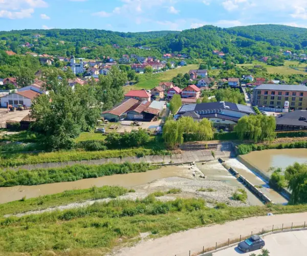 Apartament – De Vânzare – Râmnicu Vâlcea – 3 – camere – Apartament Spectaculos de Vânzare – Panoramă de Vis în Vâlcea! 135.000 E 0772 203 164 – Alina Cozma