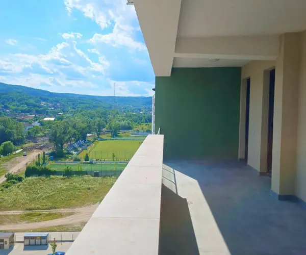 Apartament – De Vânzare – Râmnicu Vâlcea – 3 – camere – Apartament Spectaculos de Vânzare – Panoramă de Vis în Vâlcea! 135.000 E 0772 203 164 – Alina Cozma